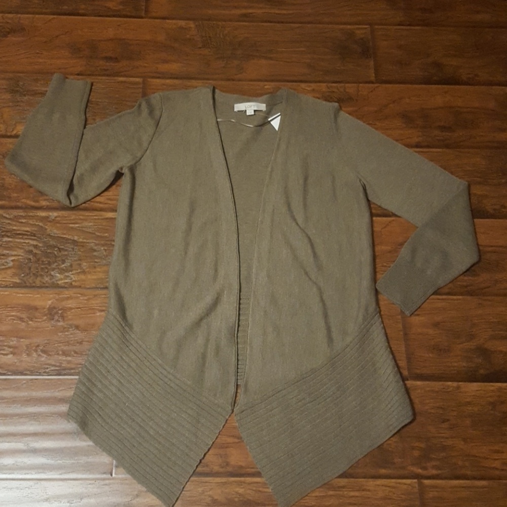 NWT LOFT SWEATER